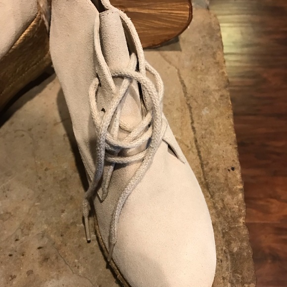 Booties - Picture 6 of 7